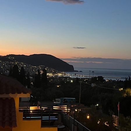 Skopelos Holidays Hotel & Spa Bagian luar foto