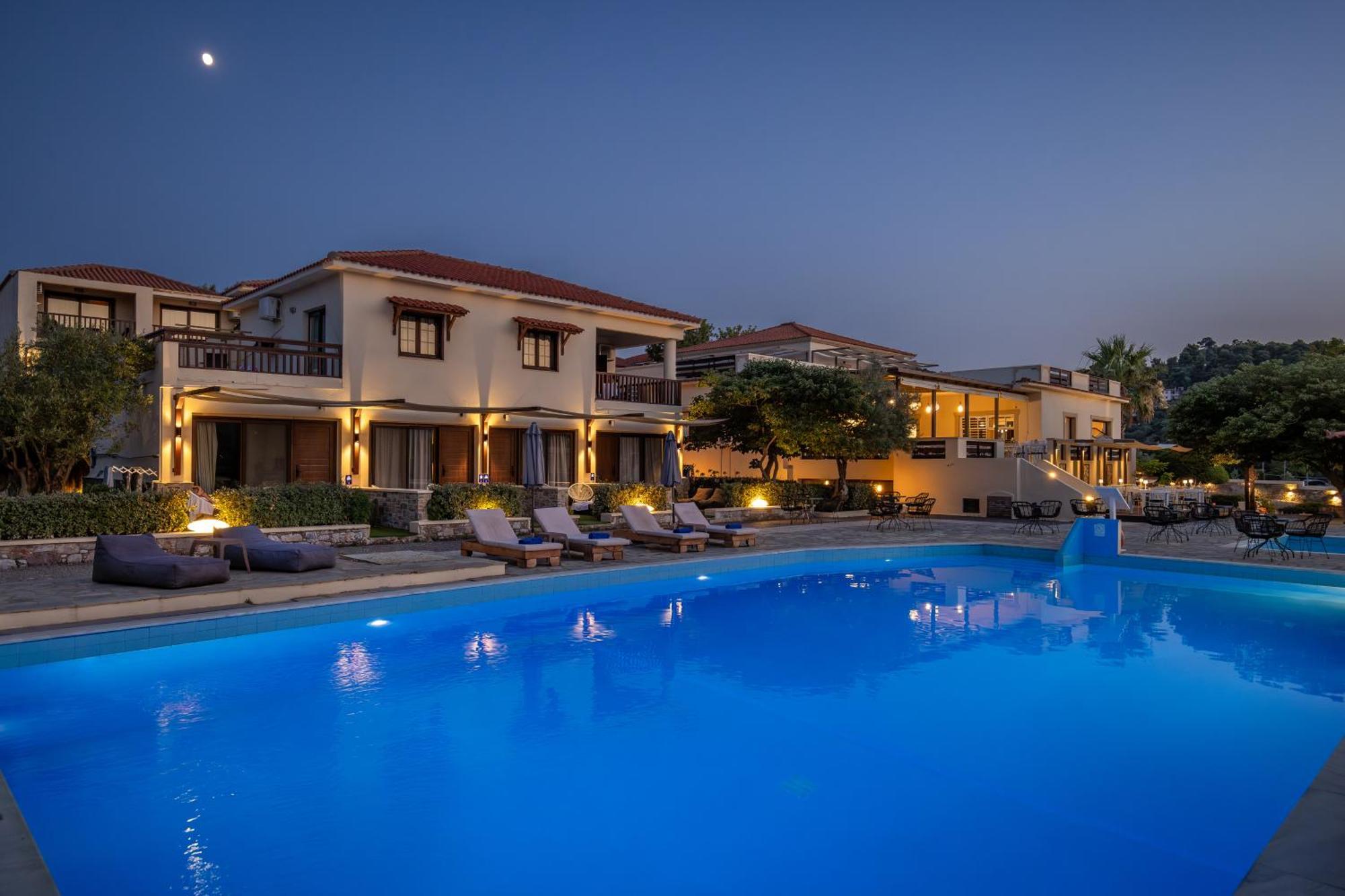 Skopelos Holidays Hotel & Spa Bagian luar foto